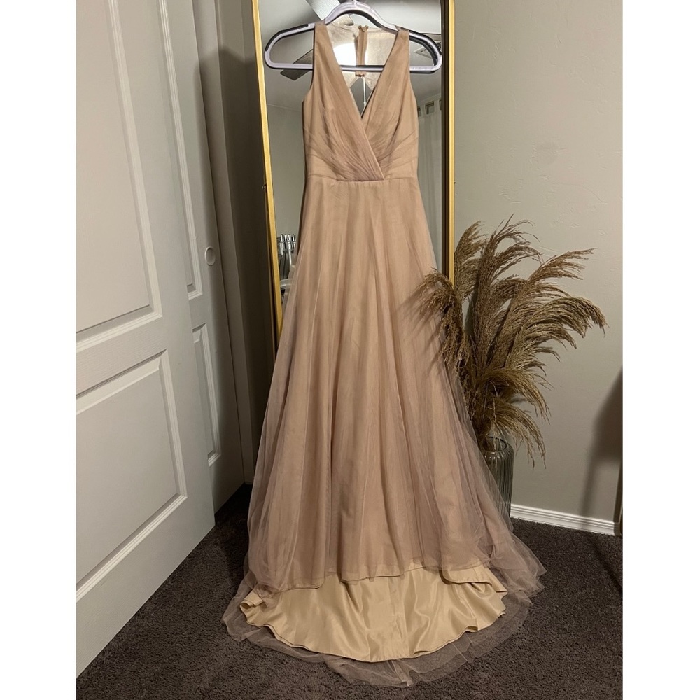 MONIQUE LHUILLIER BRIDESMAID beige maxi dress